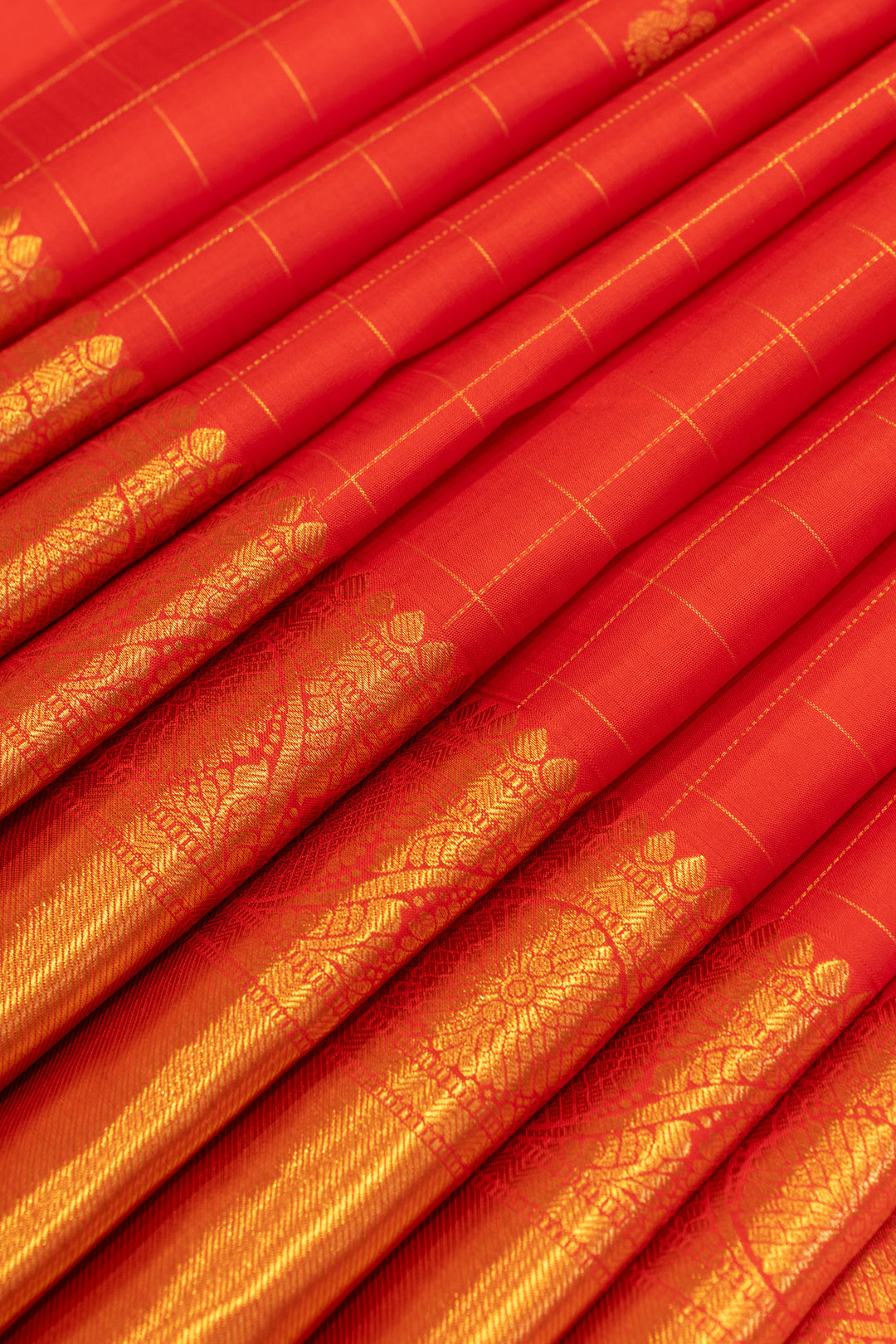 Chilli red traditional checks pure Kanchipuram silk saree