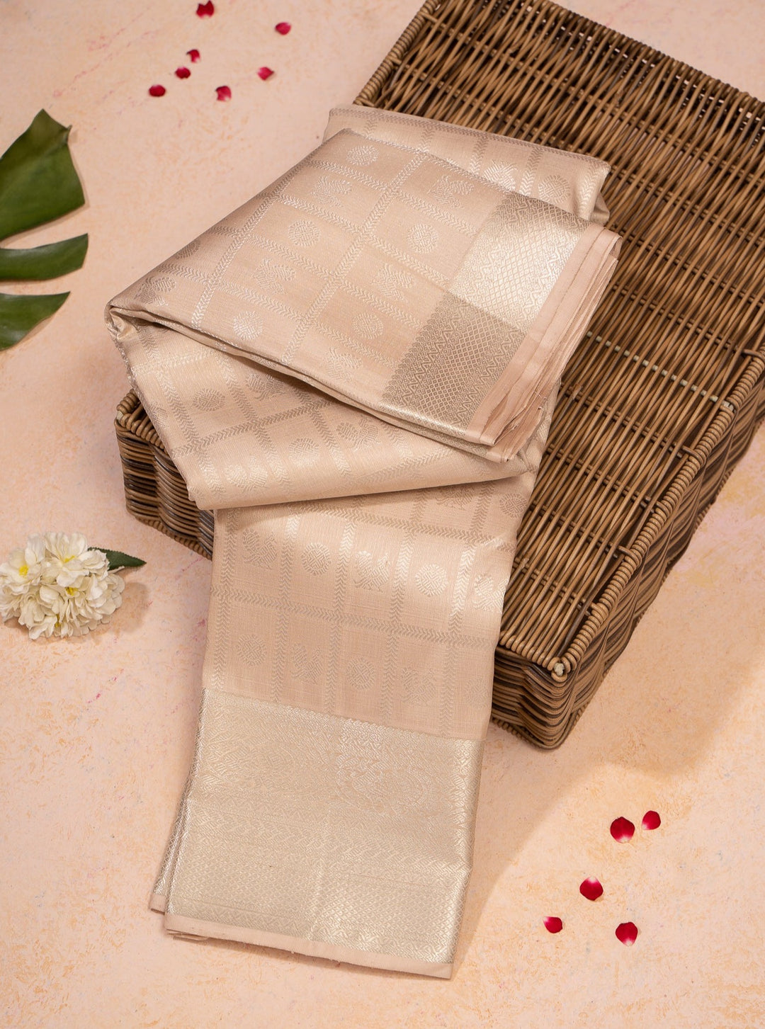 Peach Silver Checks Pure Kanchipuram Silk Saree - Clio Silks