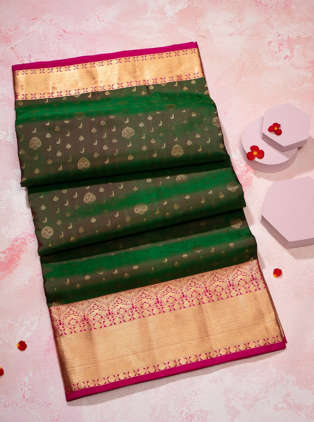 Mandhulir Green and Magenta 1000 butta Pure Soft Silk Sari - Clio Silks