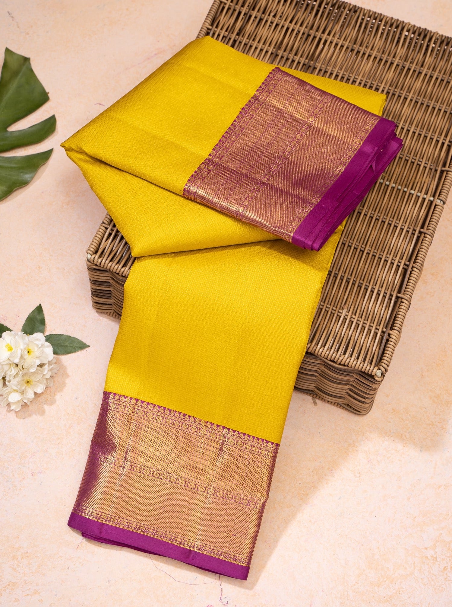 Golden Yellow and Magenta Muthu Zari Self Pure Kanjivaram Silk saree ...