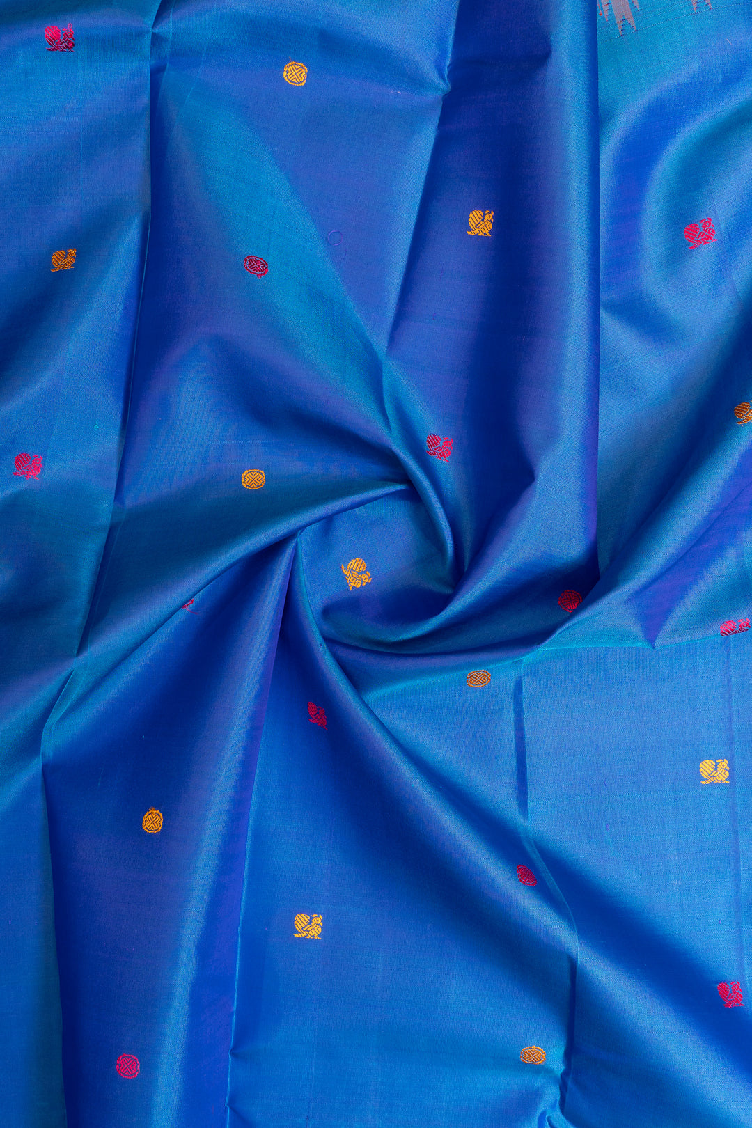 Blue and red threadwork Kanchipuram silk saree