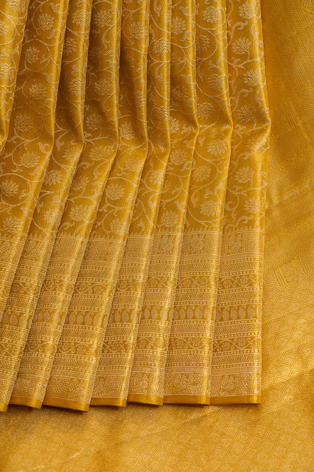 Gold floral brocade pure Kanchipuram silk saree