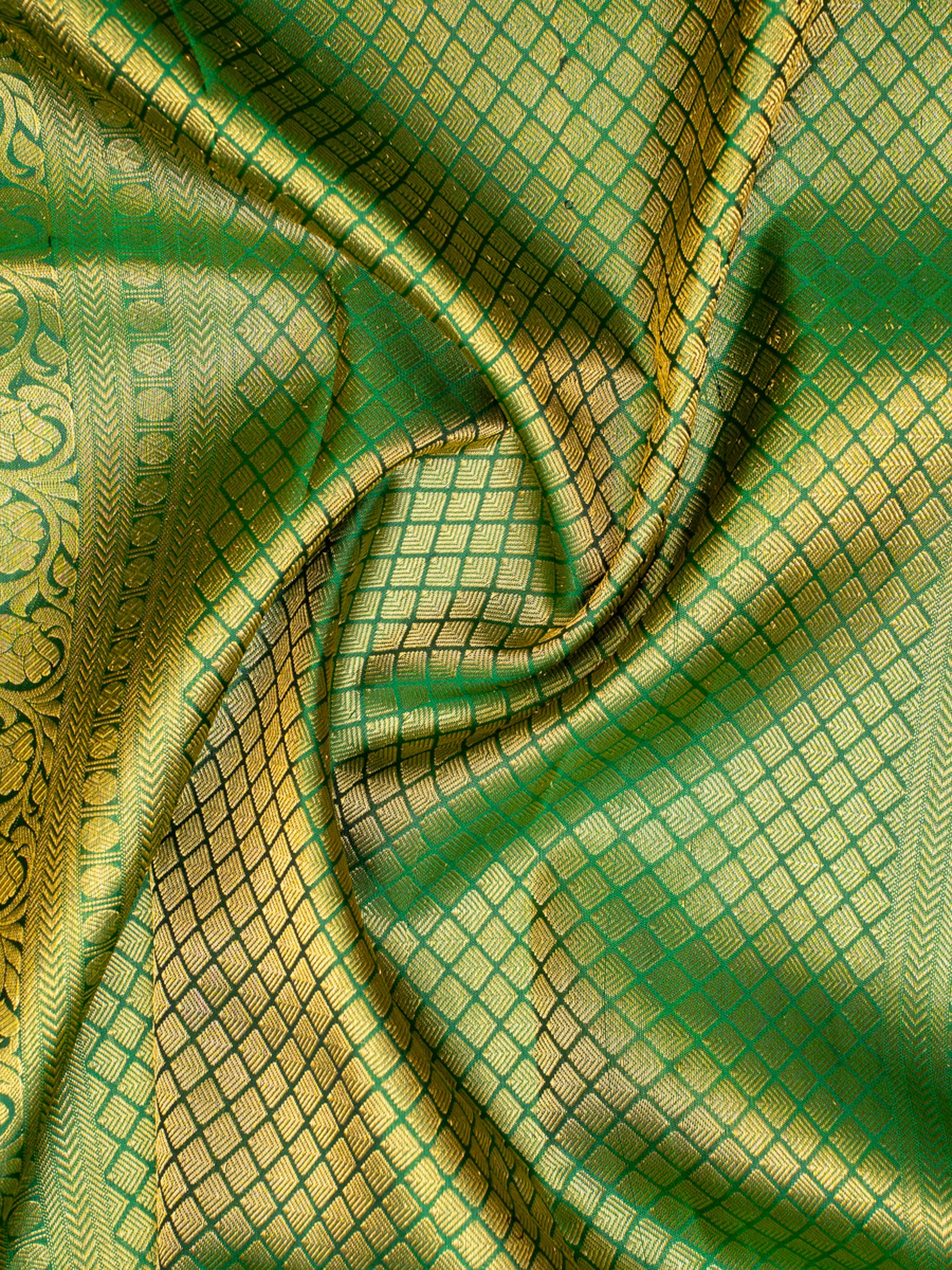 Green Jacquard Pure Kanchipuram Silk Saree - Clio Silks