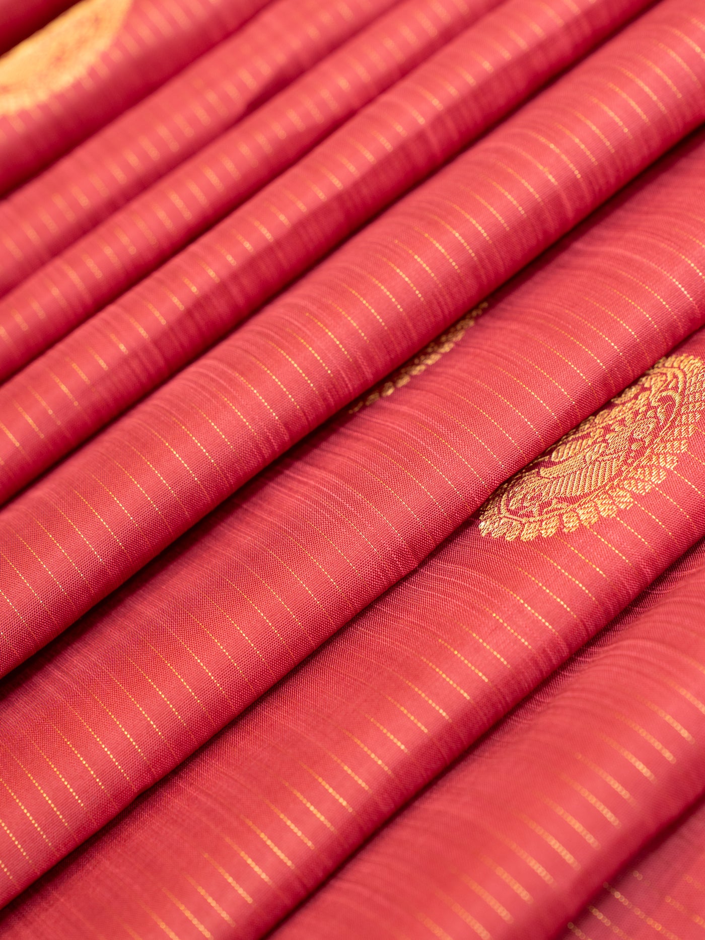 Raspberry pink borderless pure Kanchipuram silk saree