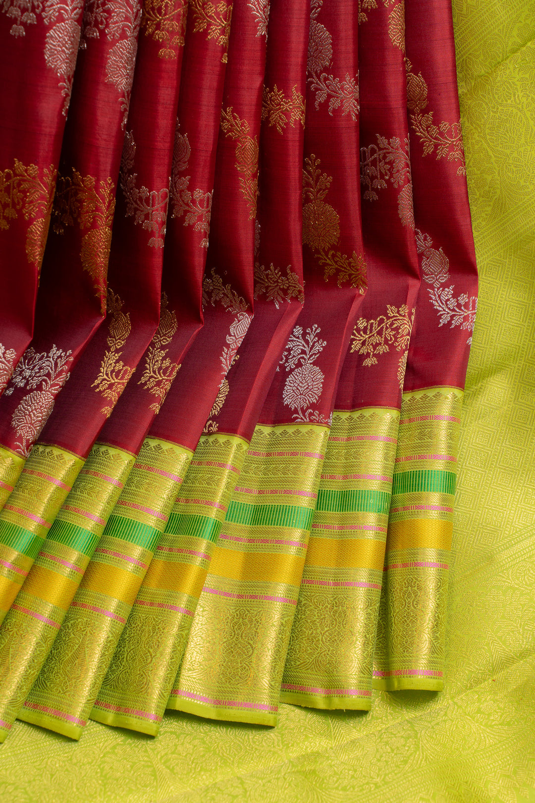 Maroon and green kodivisiripure Kanchipuram silk saree