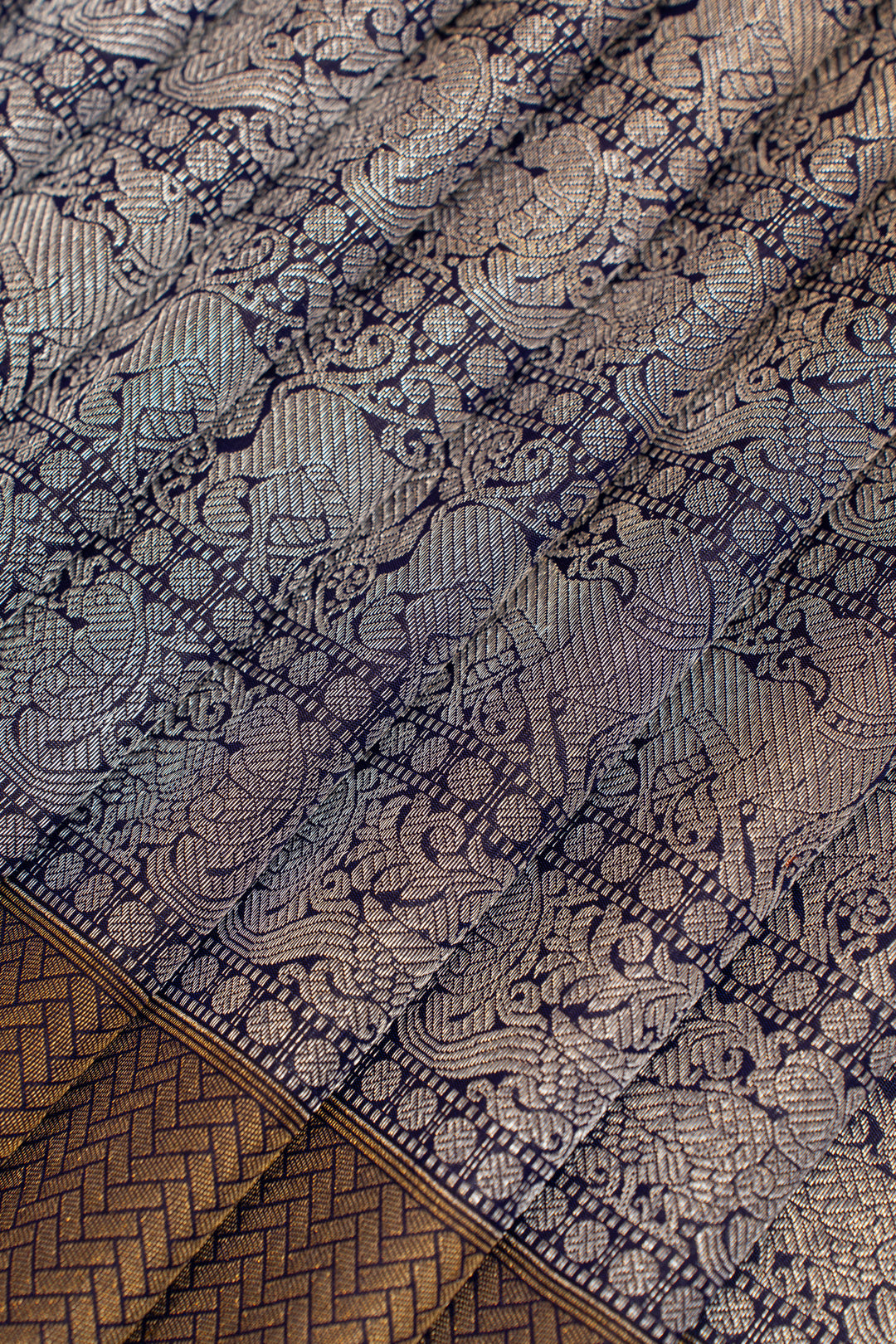 Dark blue yazhi brocade pure Kanchipuram silk saree