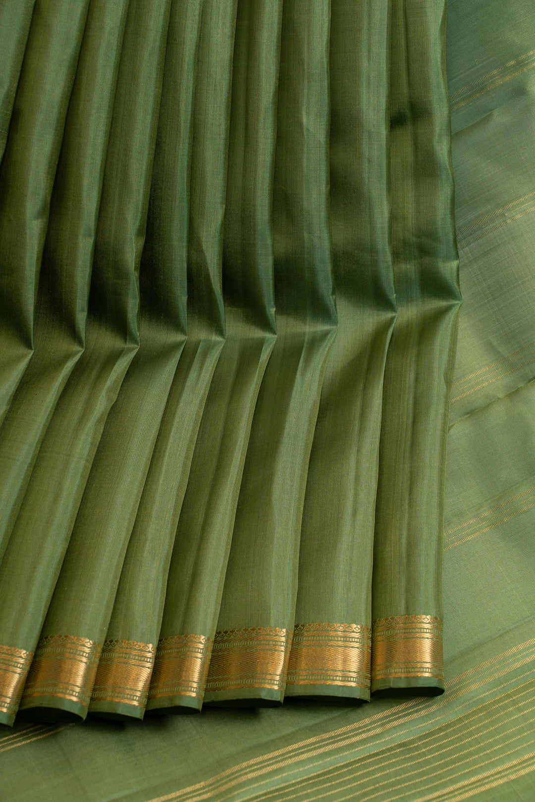 Pine green traditional pure kanchipuram silk saree