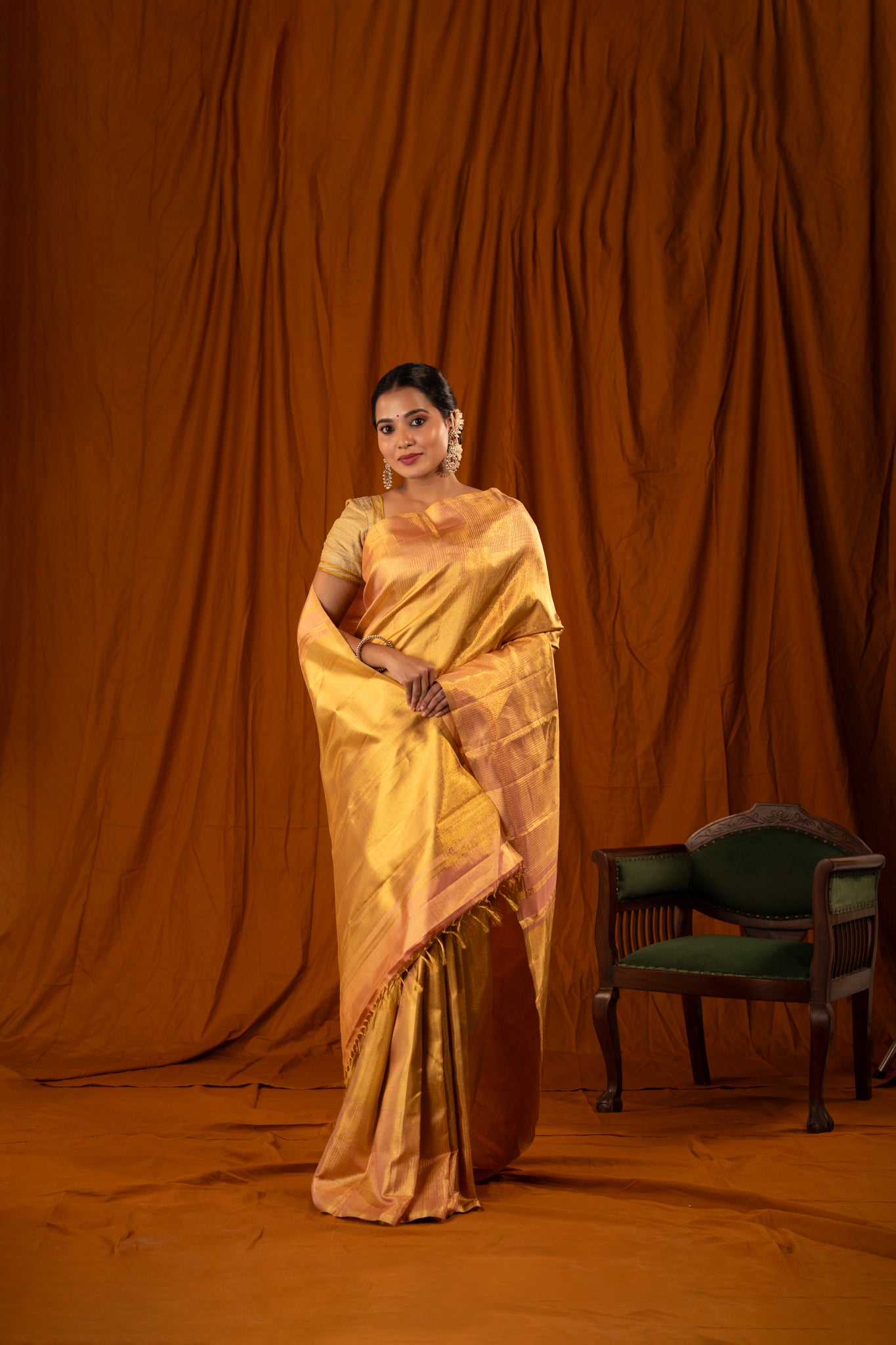 Gold and peach tissue ettu kol pure zari Kanchipuram silk saree