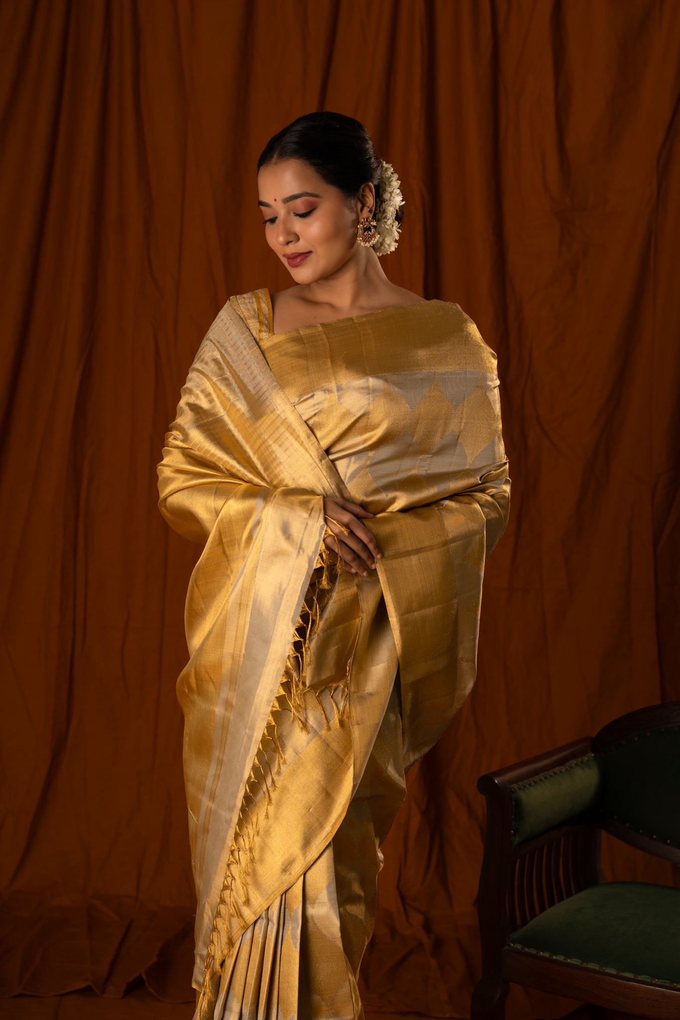 Gold and silver tissue ettu kol pure zari Kanchipuram silk saree