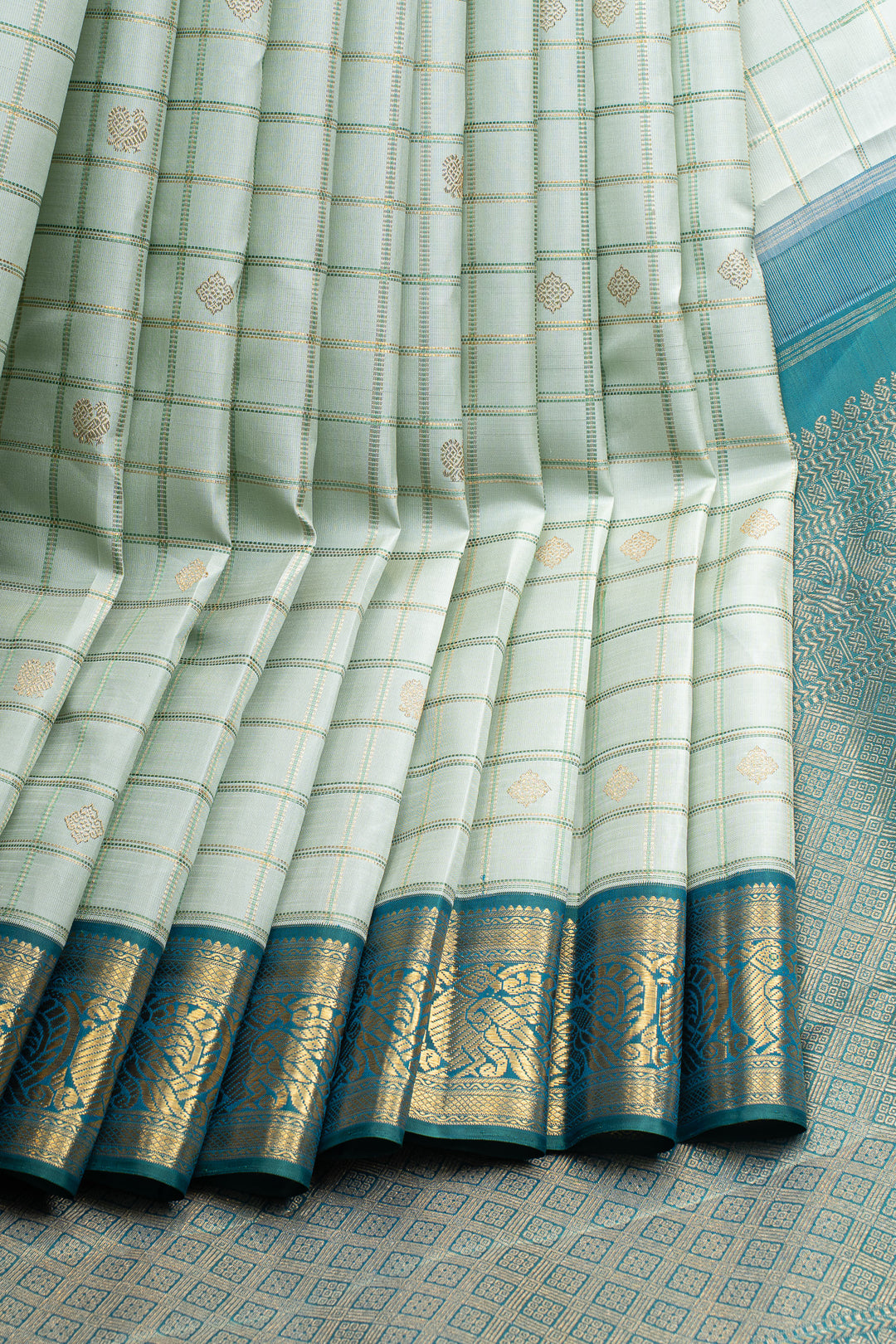Pastel Green Muthu Zari checks pure kanchipuram silk saree