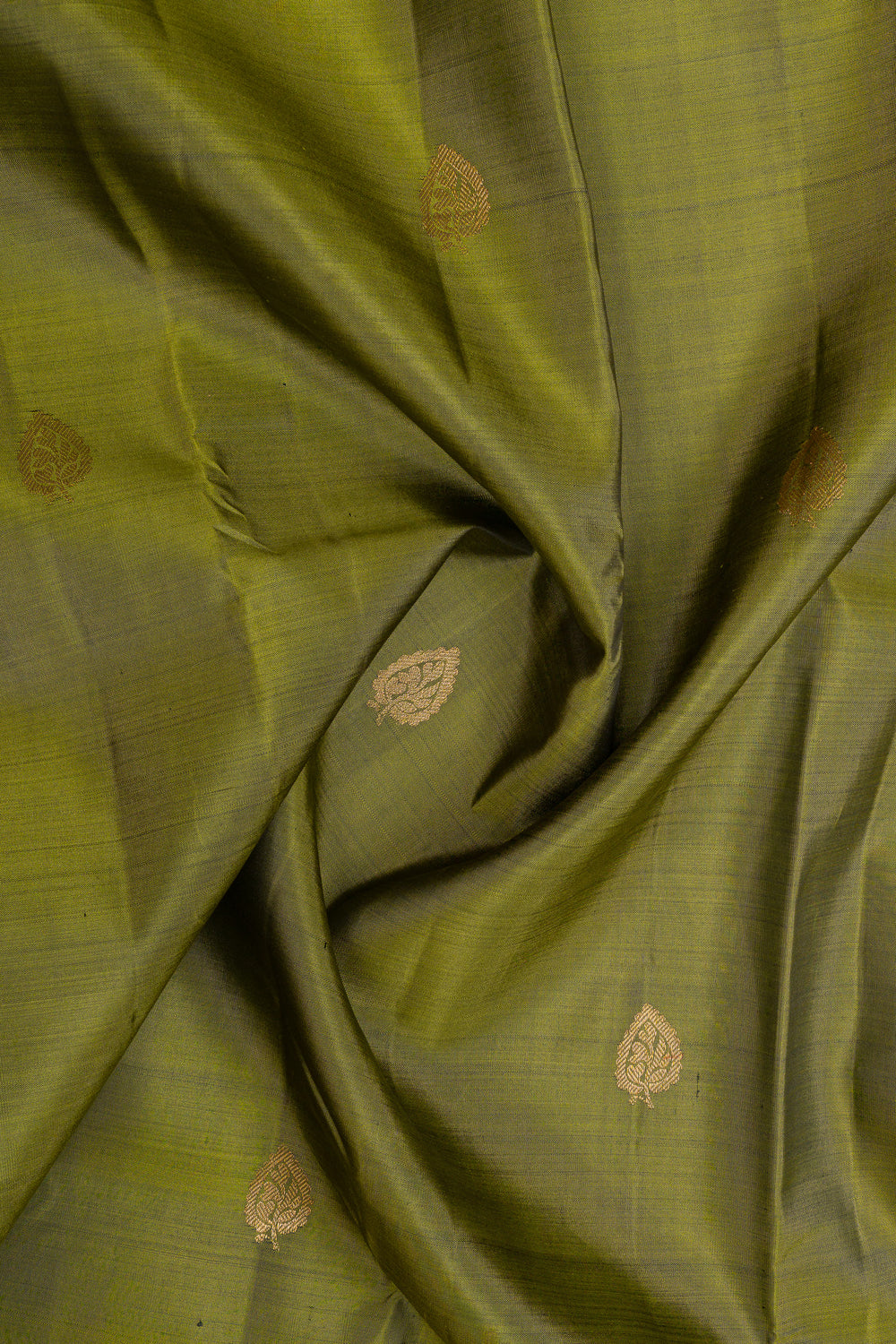 Mehandi green traditional pure kanchipuram silk saree