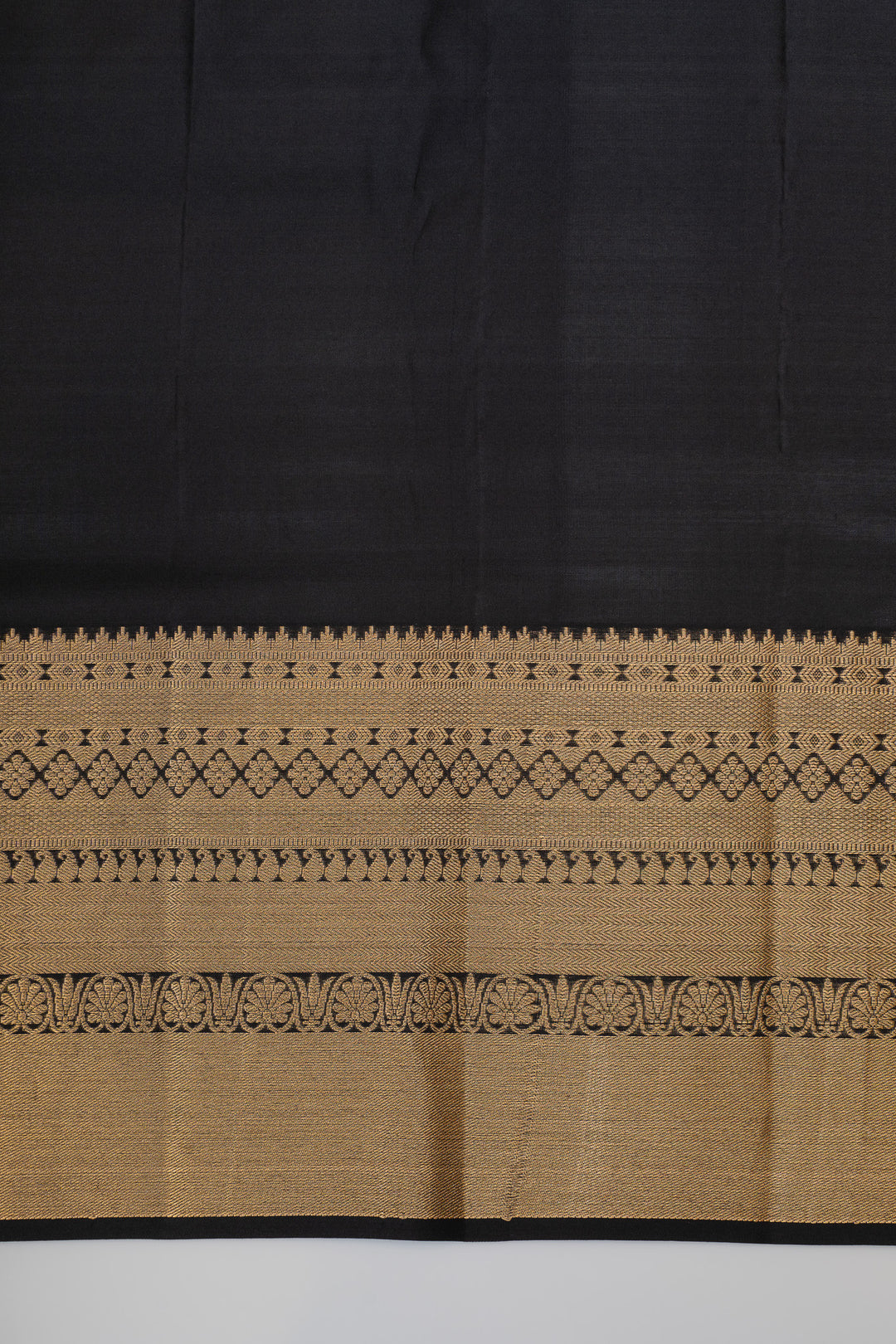 Black and brocade pure kanchipuram Silk saree