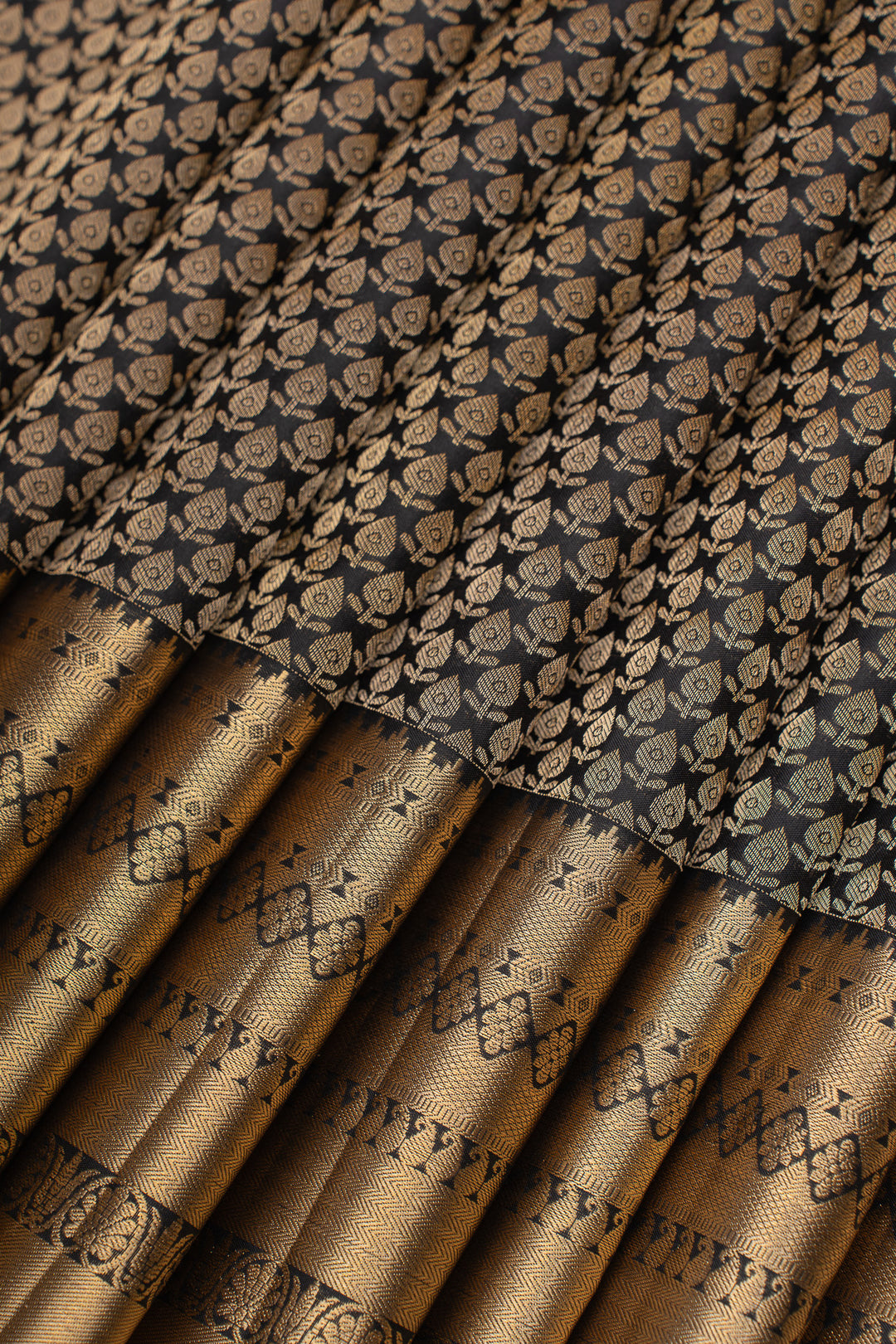 Black and brocade pure kanchipuram Silk saree