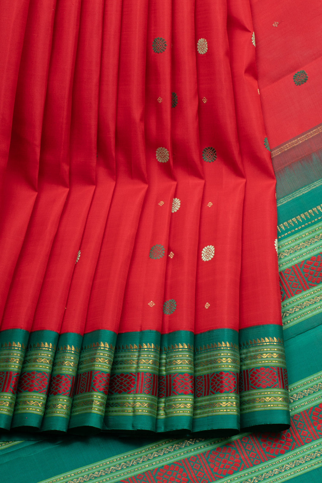 Red and green traditional pure kanchipuram silk saree