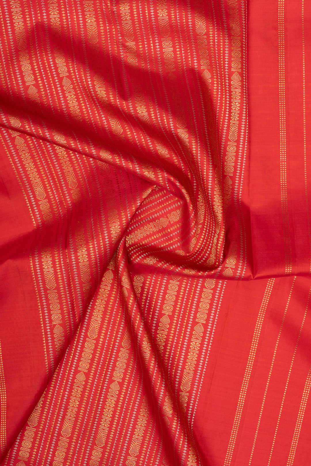 Cream Handpainted Ganga Jamuna pure Kanchipuram silk saree