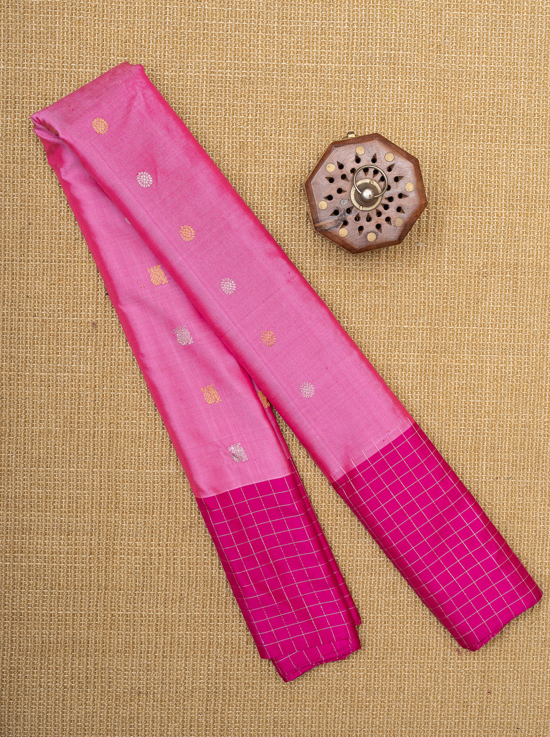 Pink traditional pure Gadwal silk saree