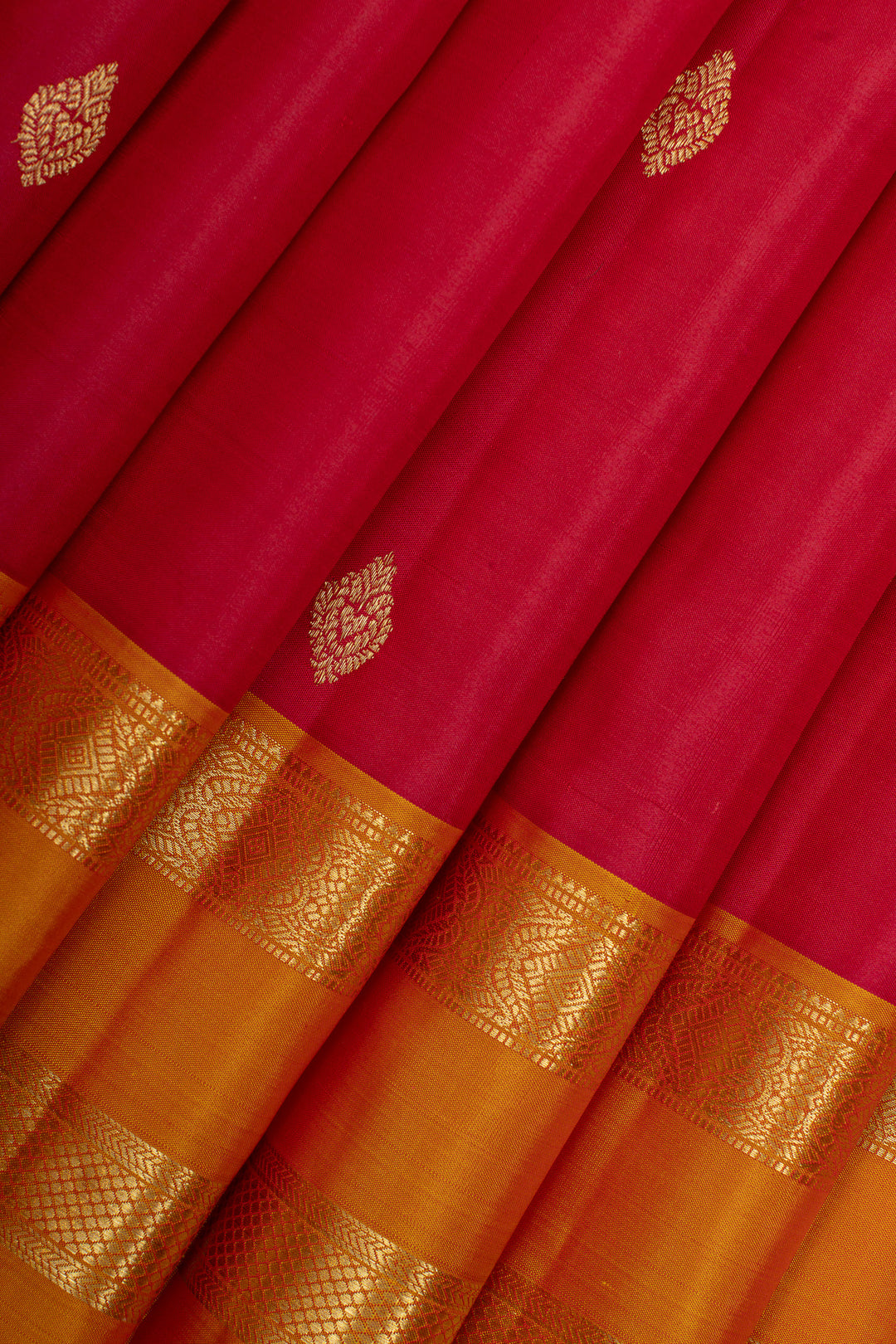 Reddish pink traditional pure kanchipuram silk saree