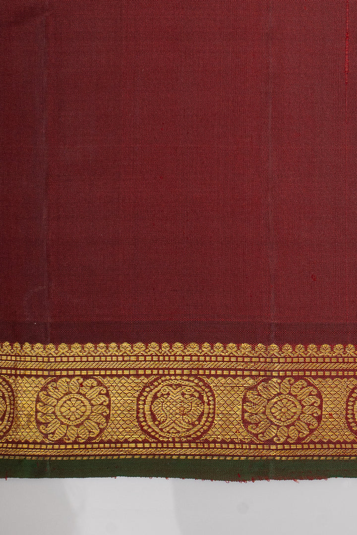 Mandhulir green small border pure kanchipuram silk saree