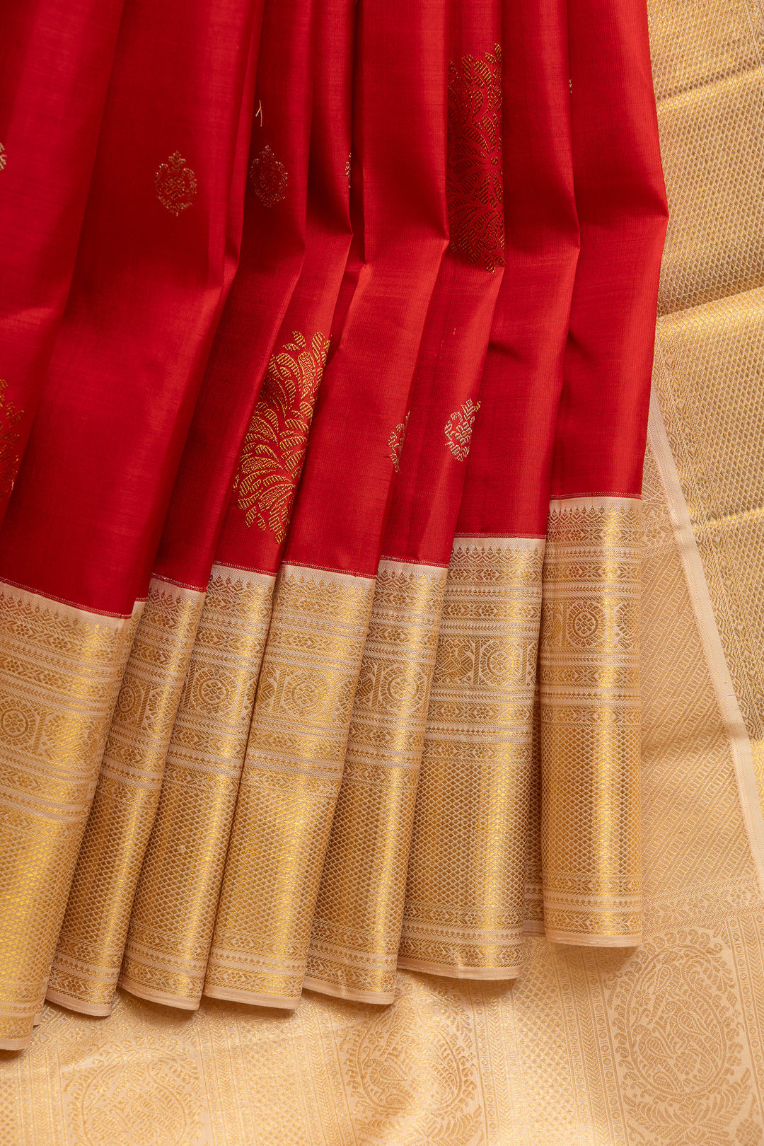 Red and ivory traditional pure Kanchipuram silk saree