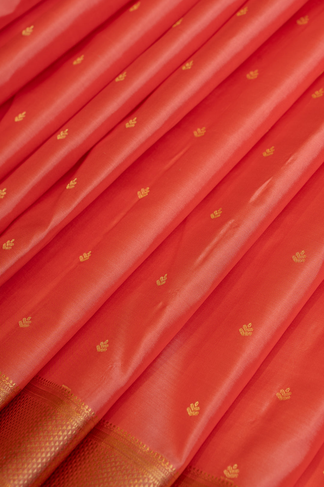 Peach and gold small border pure kanchipuram silk saree