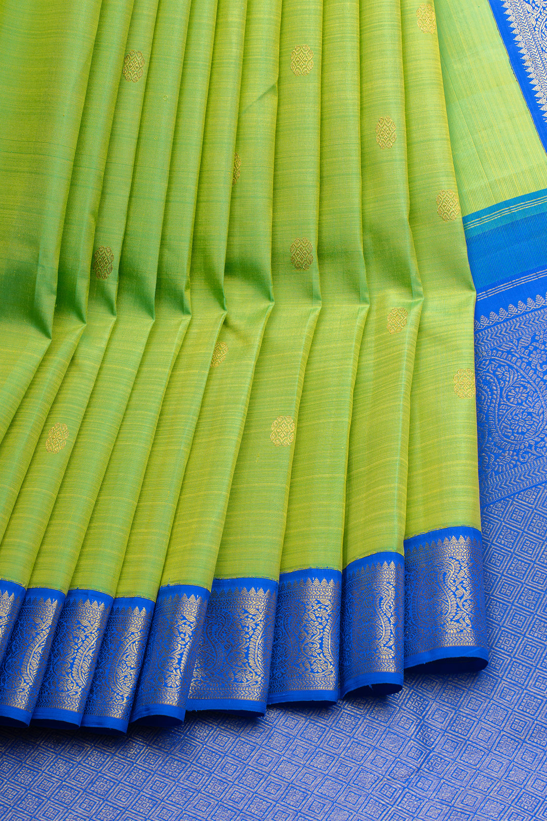 Sampanga green traditional pure kanchipuram silk saree