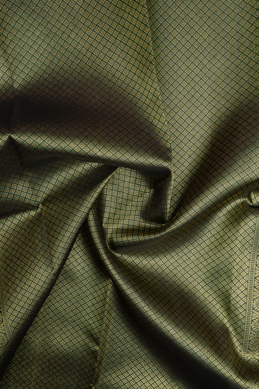Bottle green  traditional pure kanchipuram silk saree