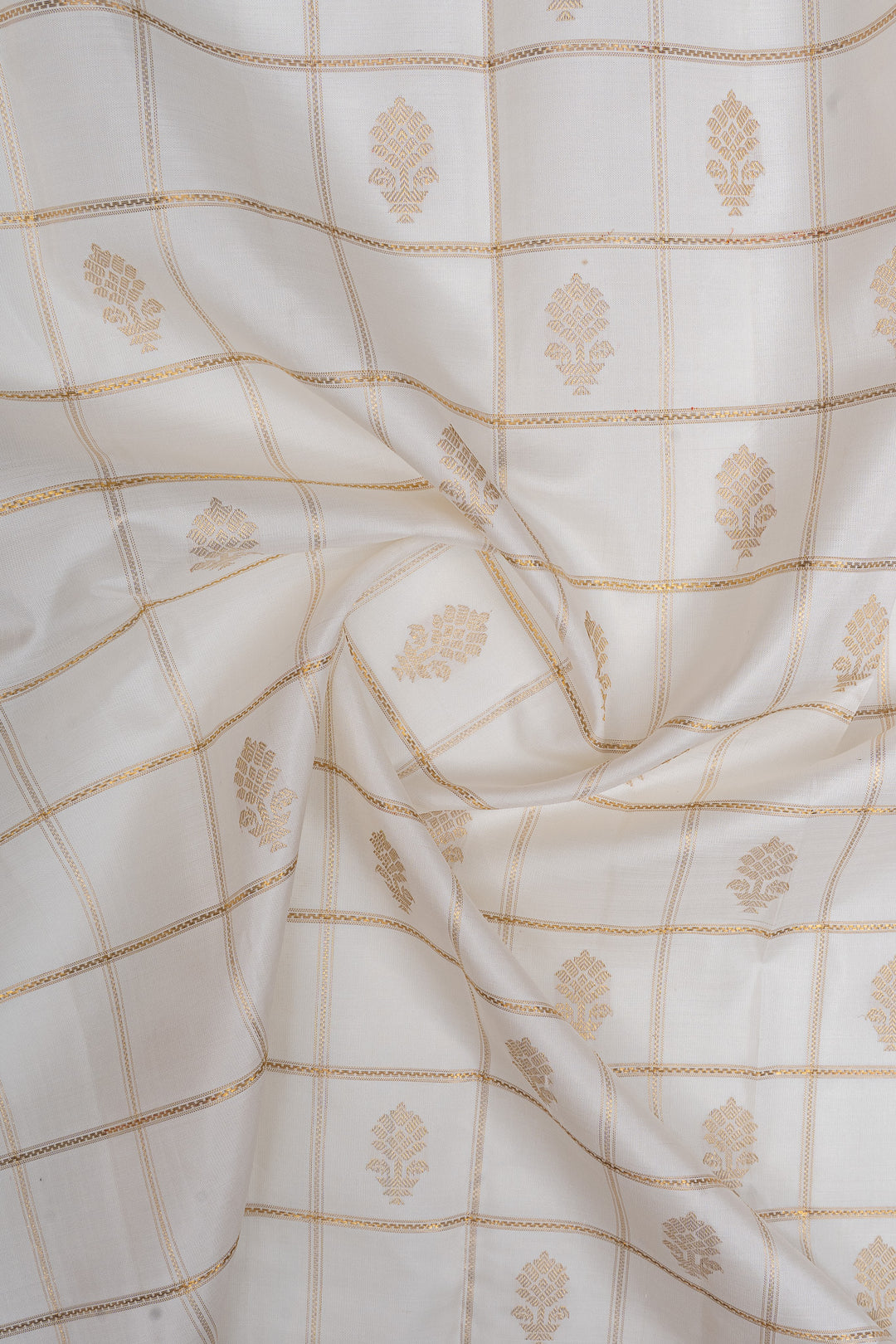 Ivory and maroon Jamdani motifs pure kanchipuram silk saree