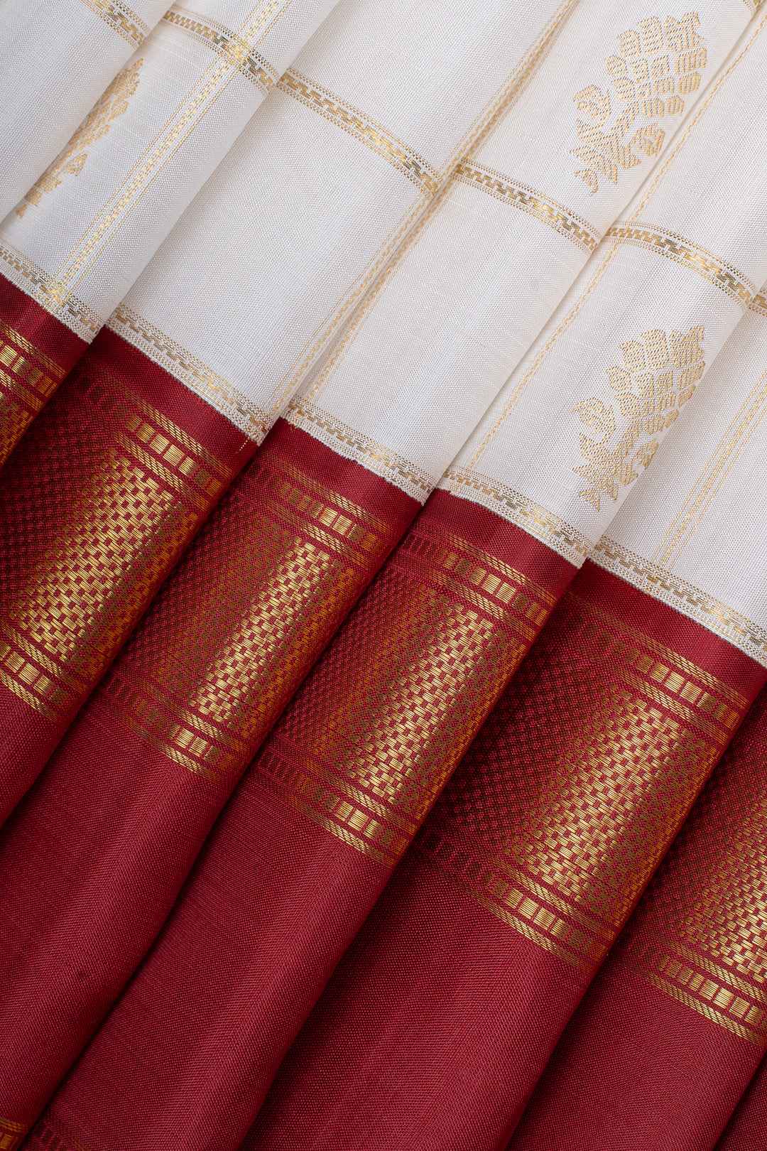 Ivory and maroon Jamdani motifs pure kanchipuram silk saree