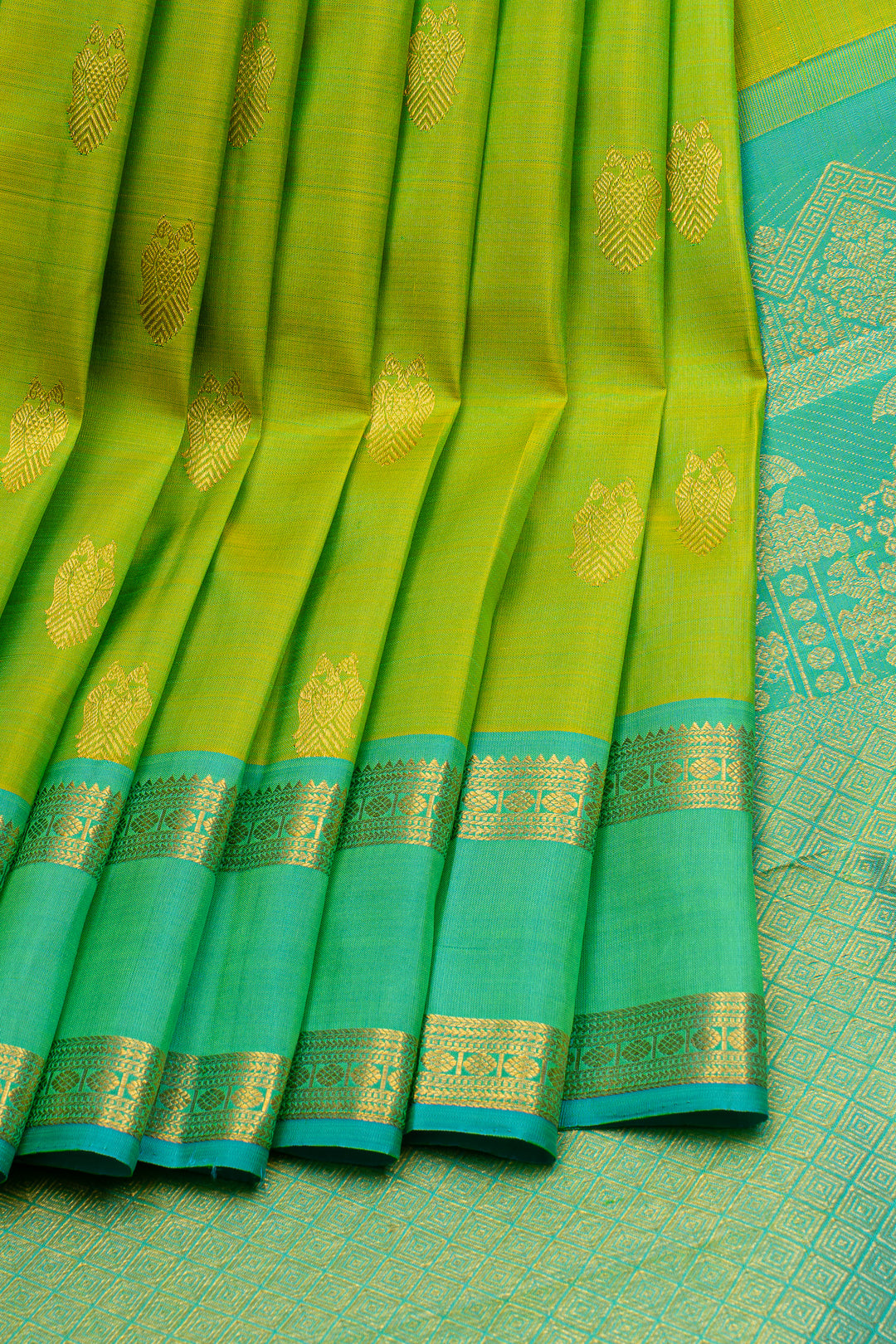 Lime  green rettai pettu pure kanchipuram silk saree