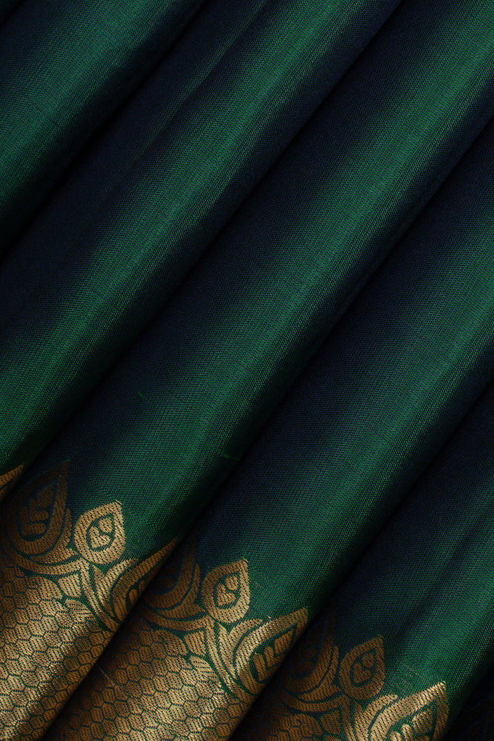 Peacock green small Border pure kanchipuram silk saree