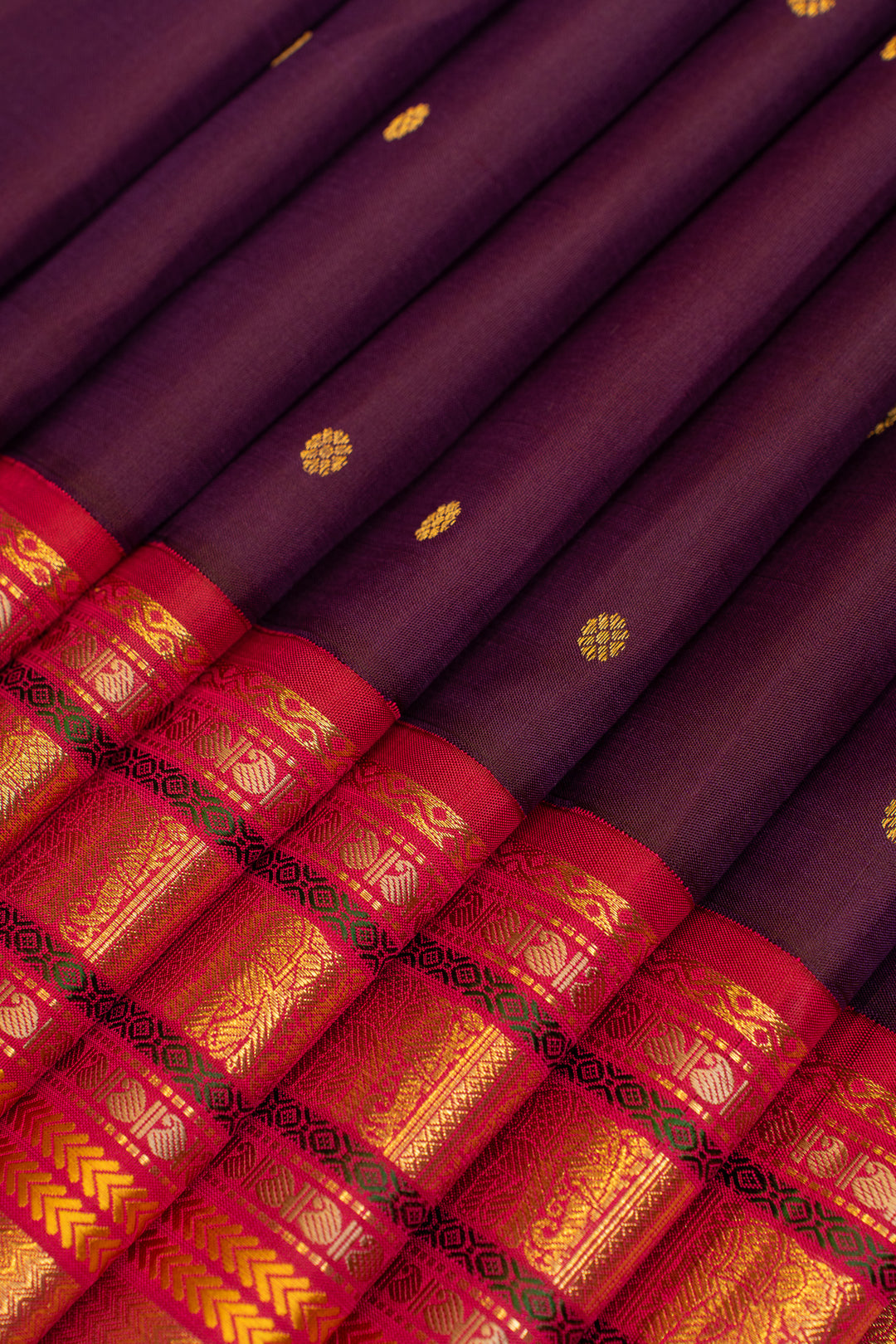 Aubergine purple varisaipettu pure Kanchipuram Silk saree