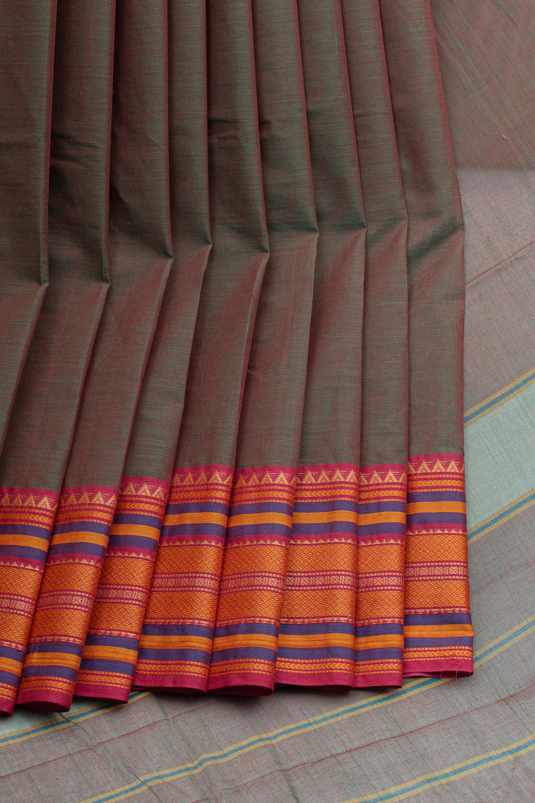 Mandhulir green pure cotton silk saree