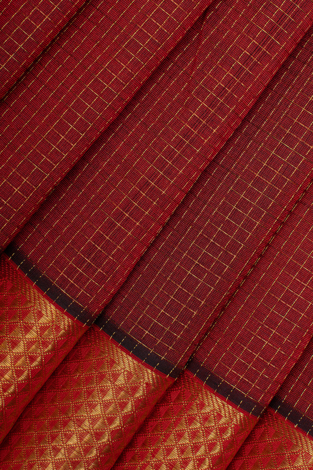 Red plus butta  pure silk cotton saree