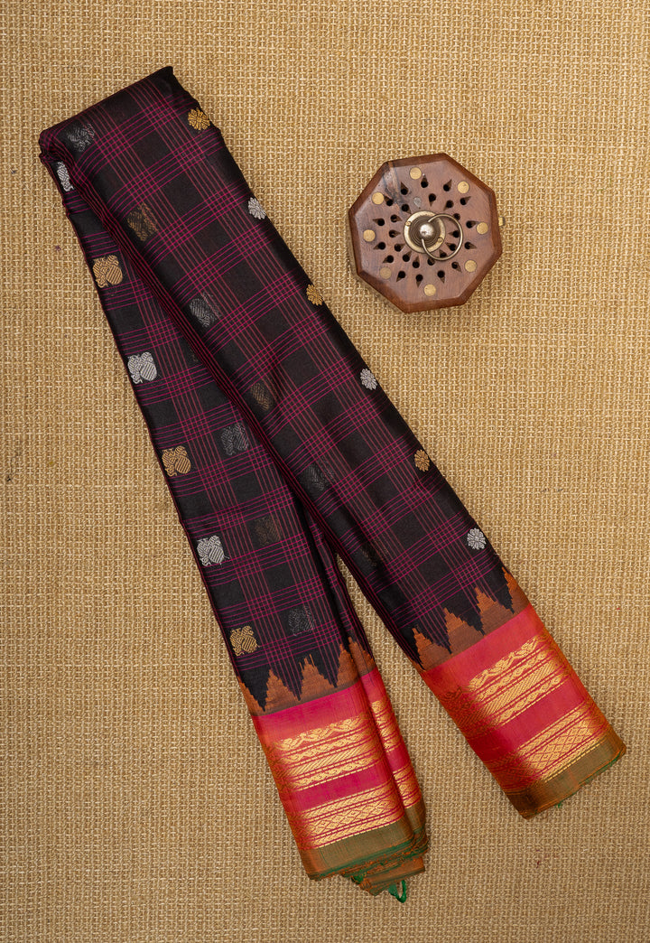 Black and maroon checks pure Linen Gadwal silk saree