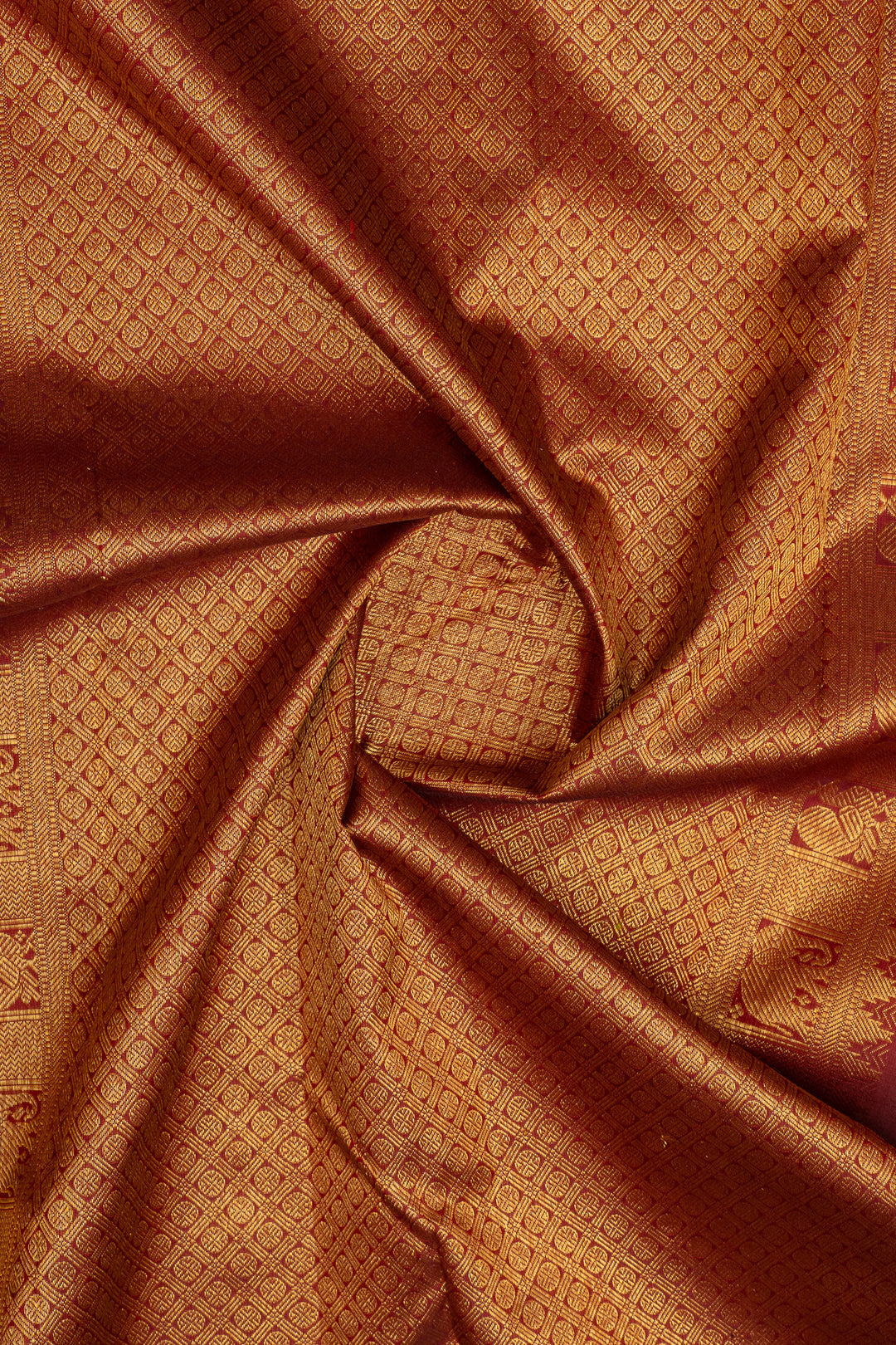 Greenish red shot colour pure kanchipuram silk saree