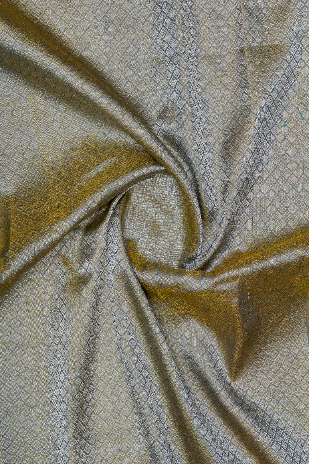 Emerald Green rettai pettu Kuttu Gadwal Silk Saree