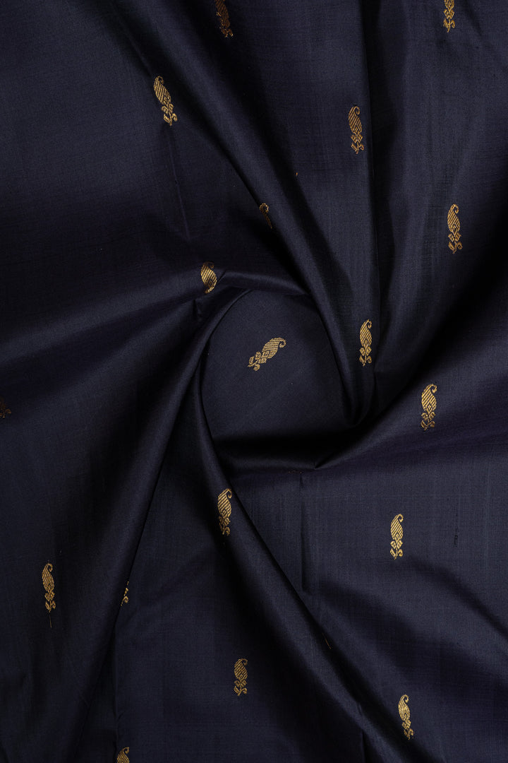 Black and ivory traditional pure kanchipuram silk saree