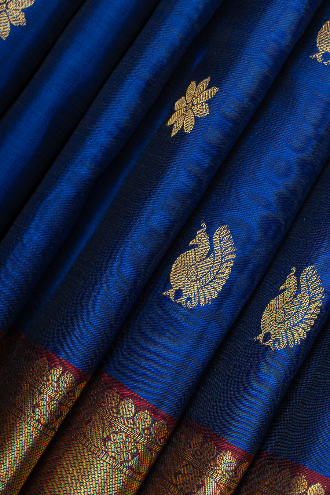 Ms blue and maroon  traditional pure kanchipuram silk saree