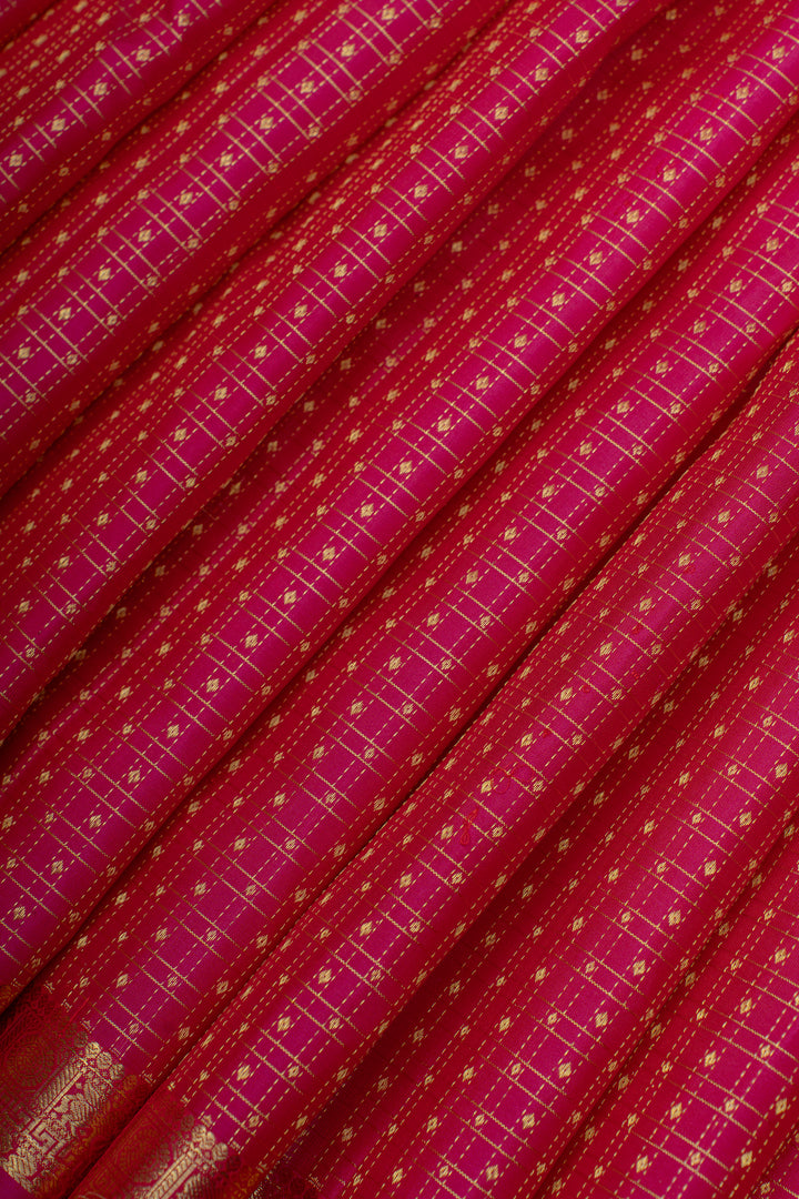 Magenta pink muthuzari checks pure Kanchipuram silk saree