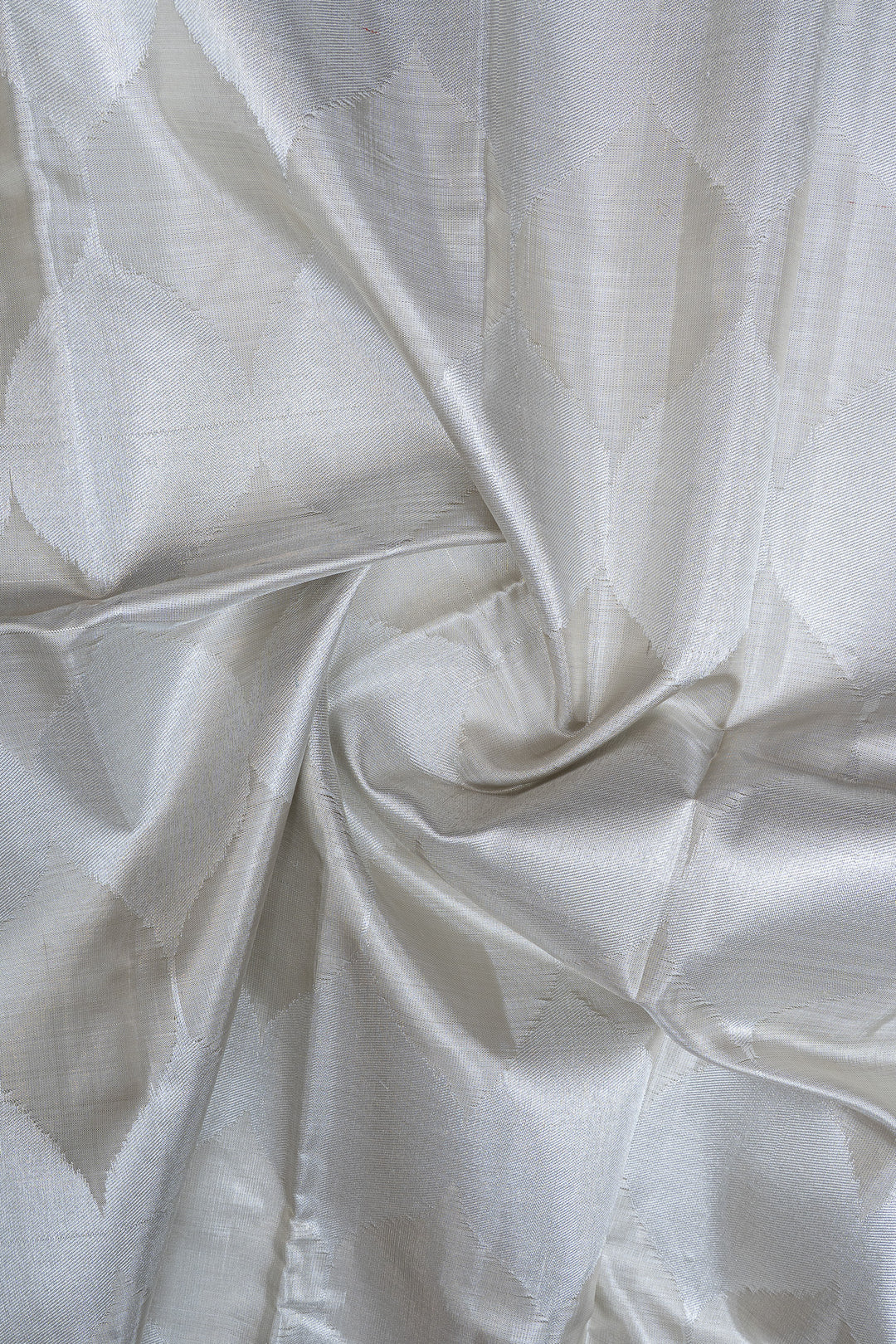 Silver and gold tissue 8 Kol pure kanchipuram silk saree