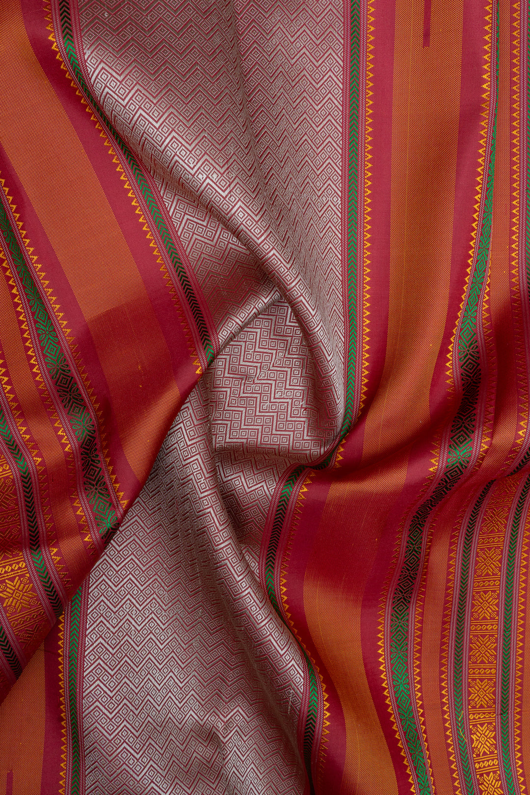 Green threadwork pure kanchipuram silk saree