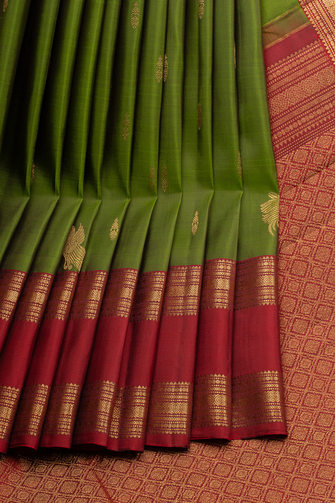 Leaf green rettai pettu pure kanchipuram silk saree