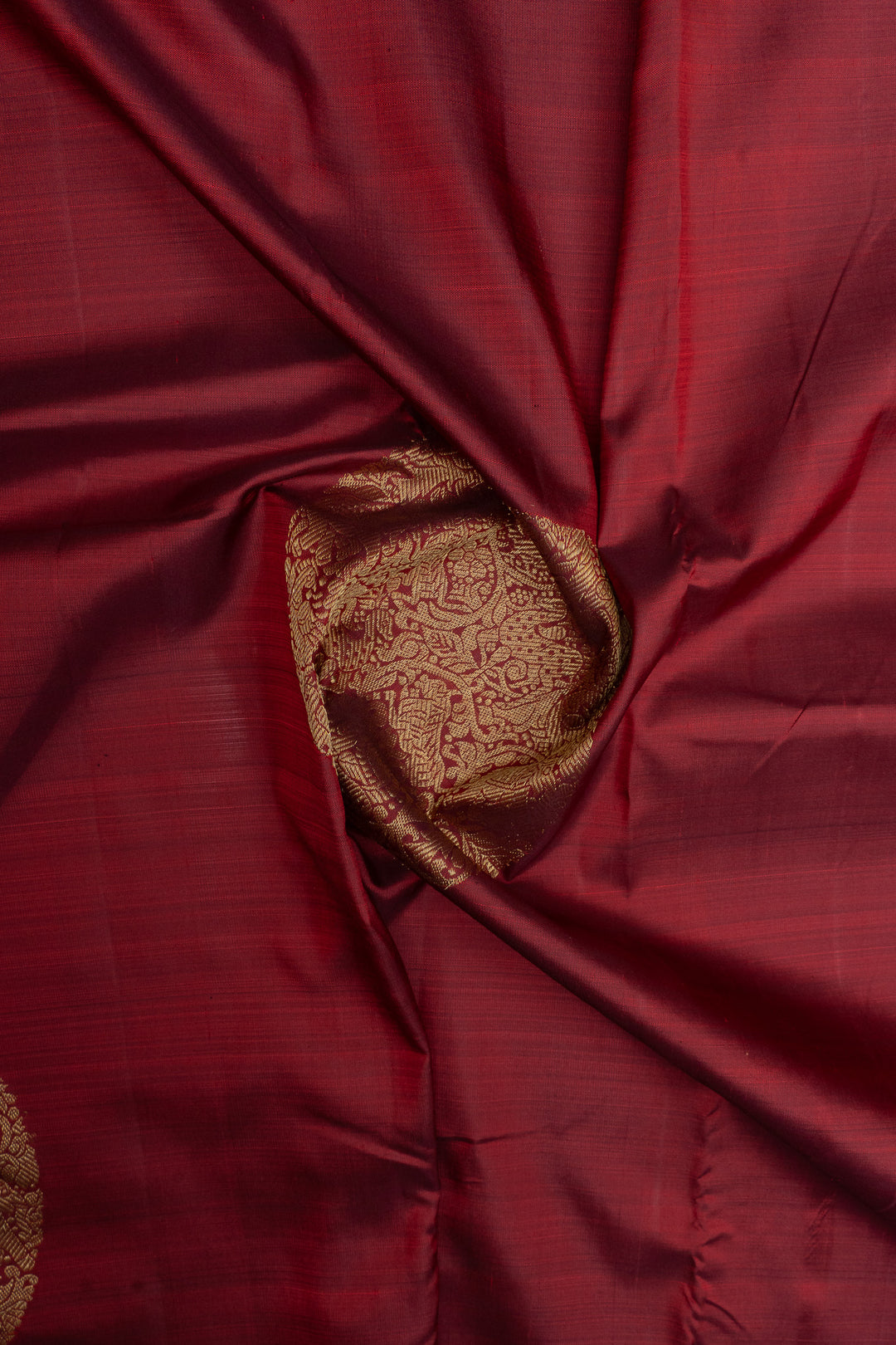 Maroon borderless pure Kanchipuram silk saree