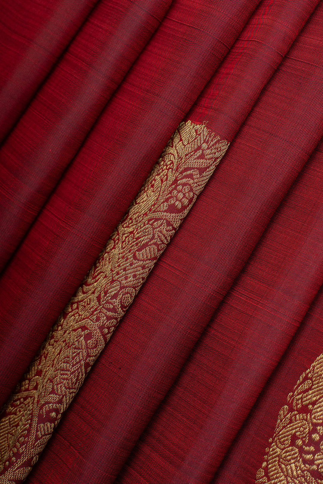 Maroon borderless pure Kanchipuram silk saree