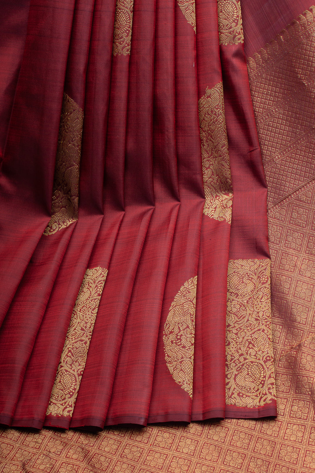 Maroon borderless pure Kanchipuram silk saree