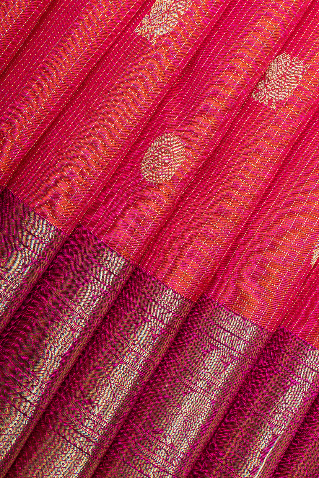 Peach pink Vairaoosi checks pure kanchipuram silk saree