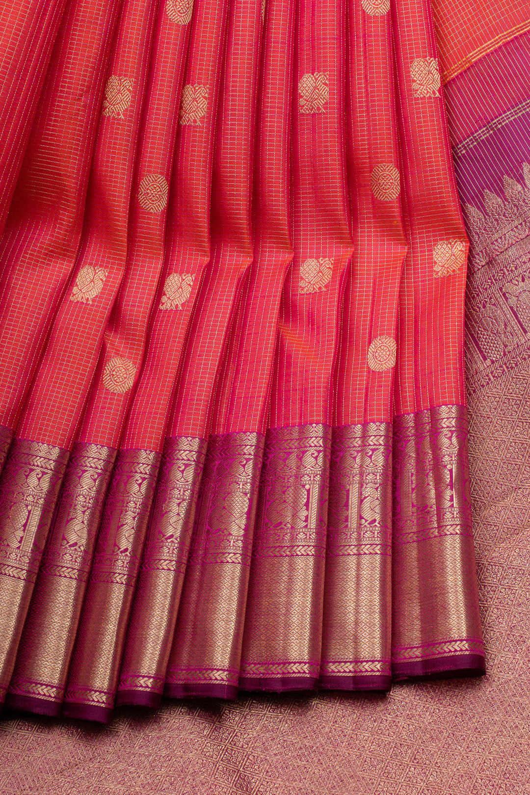 Peach pink Vairaoosi checks pure kanchipuram silk saree