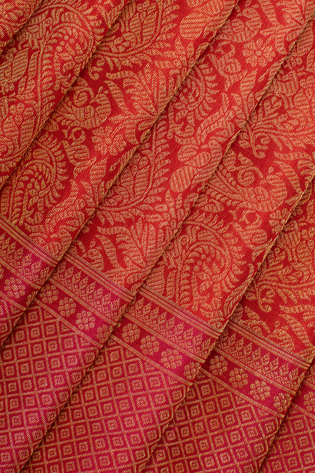 Red paisley vanasingaram pure kanchipuram silk saree