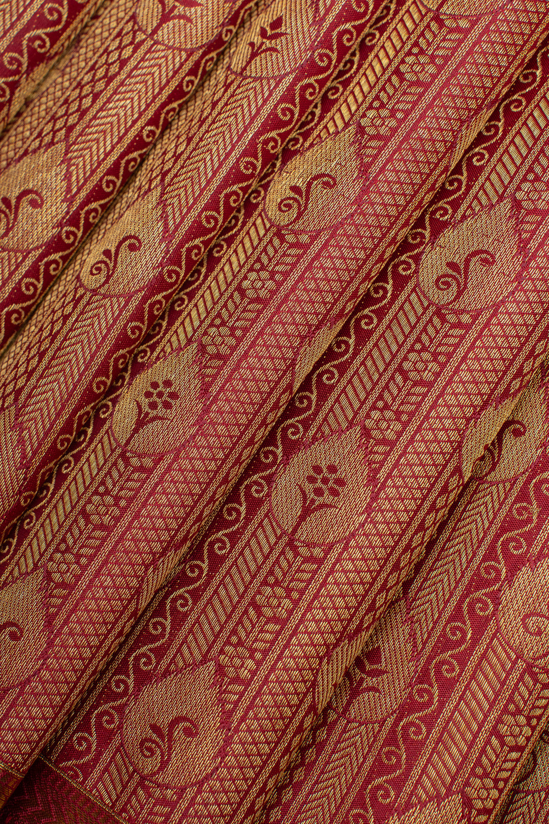 Maroon brocade small border pure kanchipuram silk saree