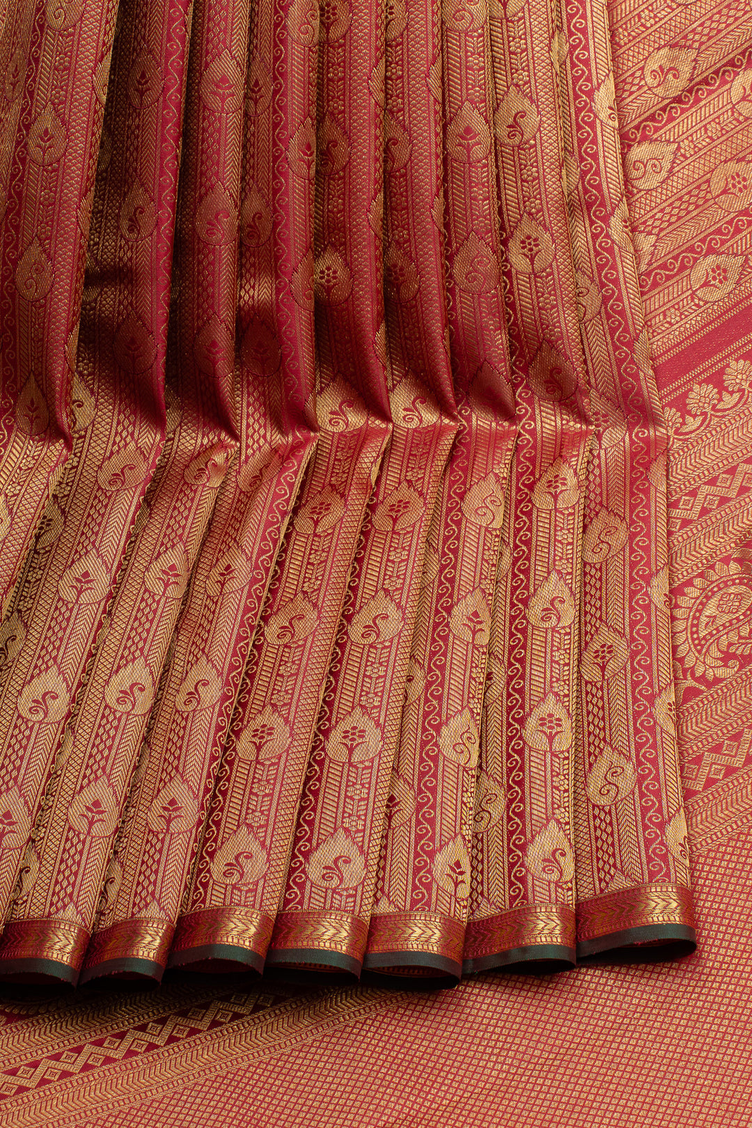 Maroon brocade small border pure kanchipuram silk saree